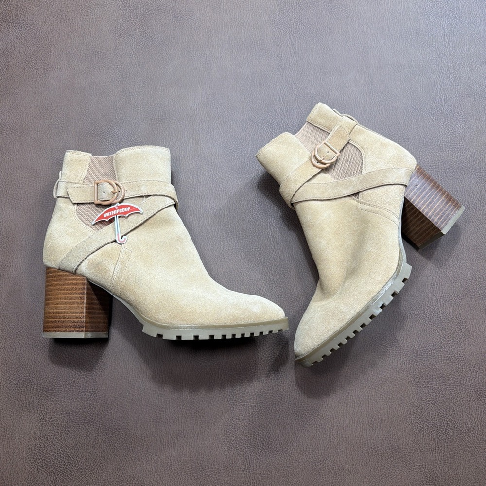 Blondo Tamzin Waterproof Suede Ankle Boots Tan Beige Block Heel Buckle Sz 9 New!